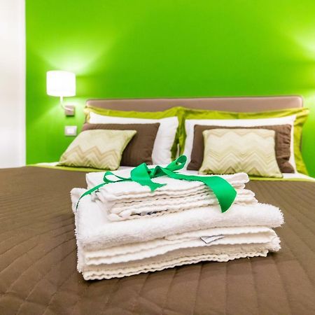 N'Apartment Наполи Екстериор снимка