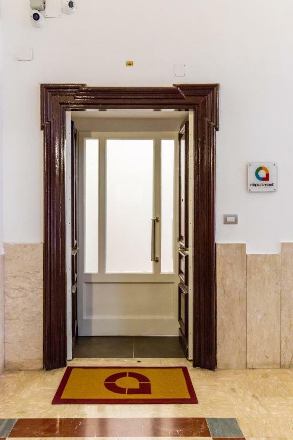 N'Apartment Наполи Екстериор снимка