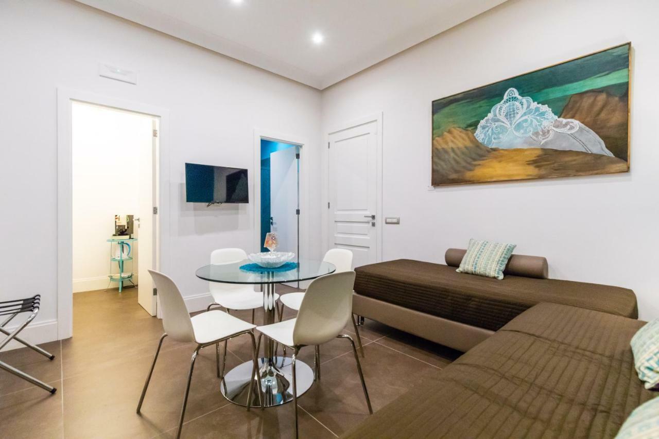 N'Apartment Наполи Екстериор снимка