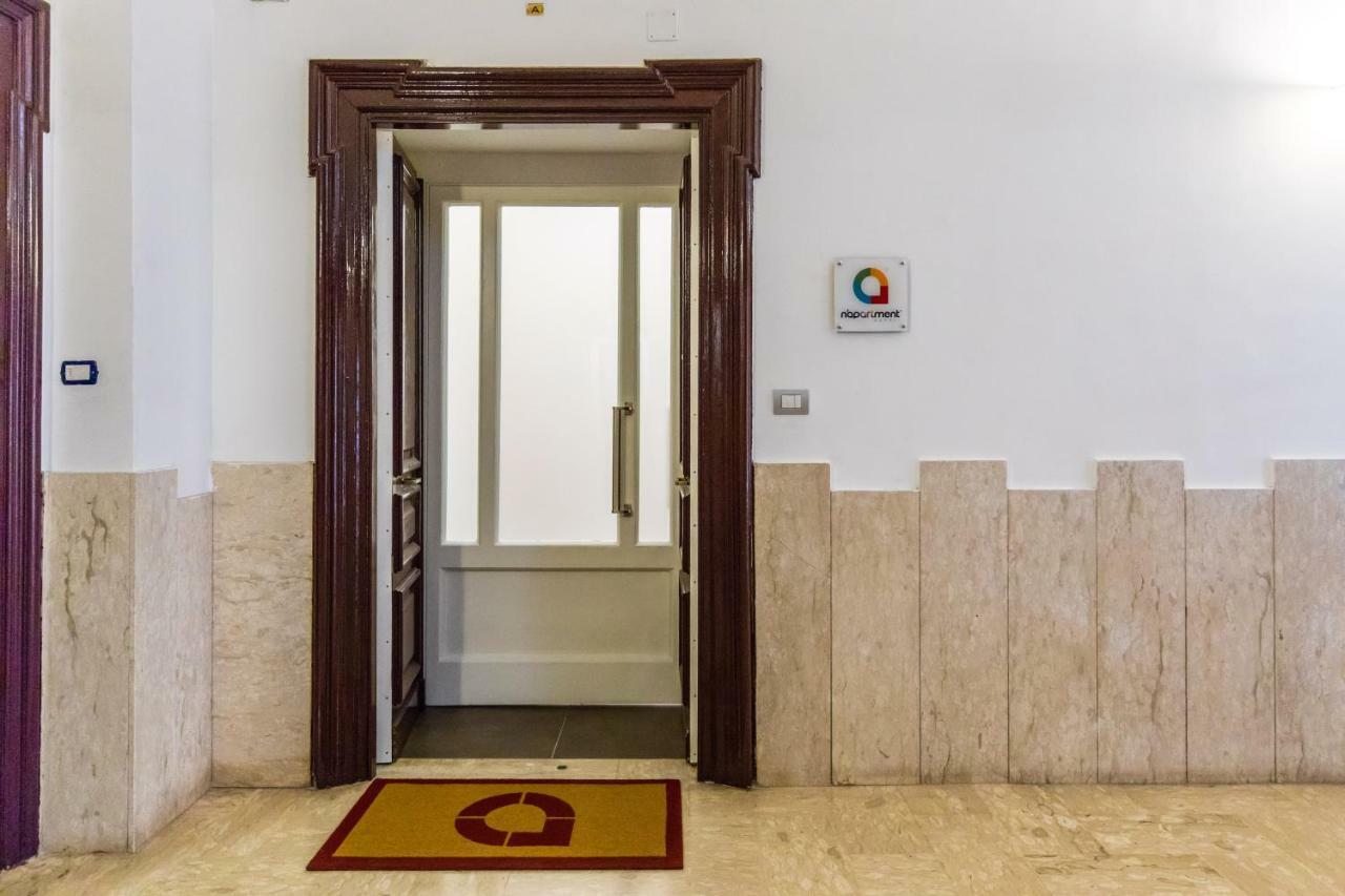 N'Apartment Наполи Екстериор снимка